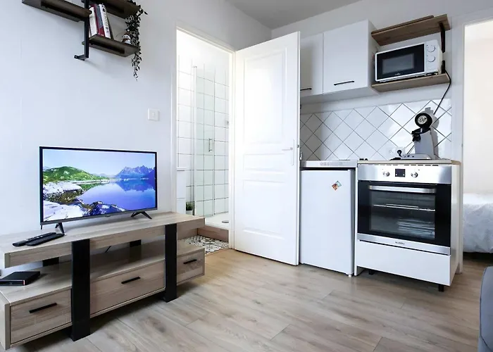 T2 Calme Proche De La Citadelle *