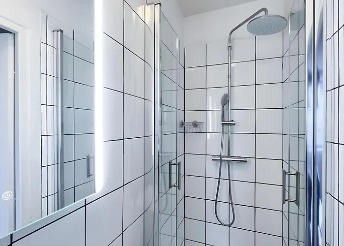 T2 Calme Proche De La Citadelle *